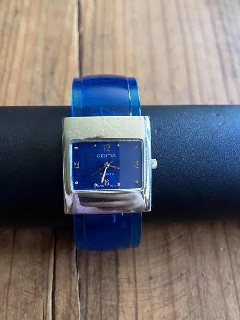 Y2K Women's Blue and Silver Watch